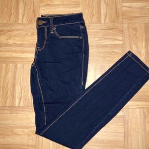Skinny jeans